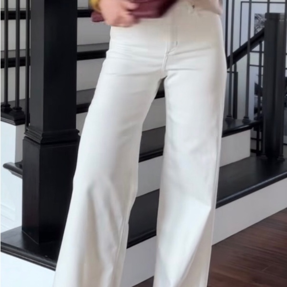 Universal Thread Wide Leg High-Waist White Jeans - NWT